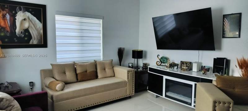 3 bedroom SingleFamilyResidence at 4223 NW 32nd Ave, Lauraville Gardens, Miami — photo 4