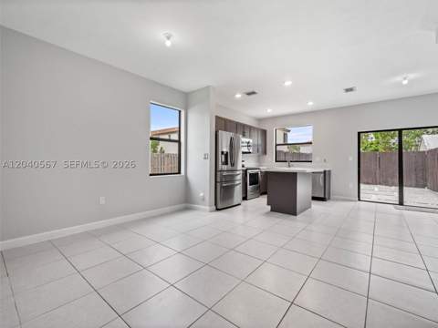 11860 SW 245th Ter, Homestead FL - photo 10 of 34
