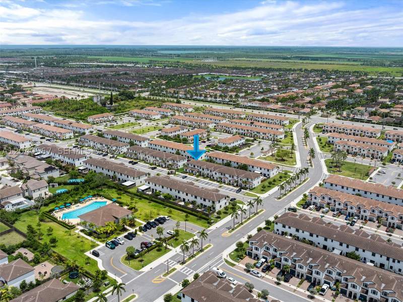 3 bedroom Townhouse at 11860 SW 245th Ter, Silver Palm Residential H, Homestead — photo 5