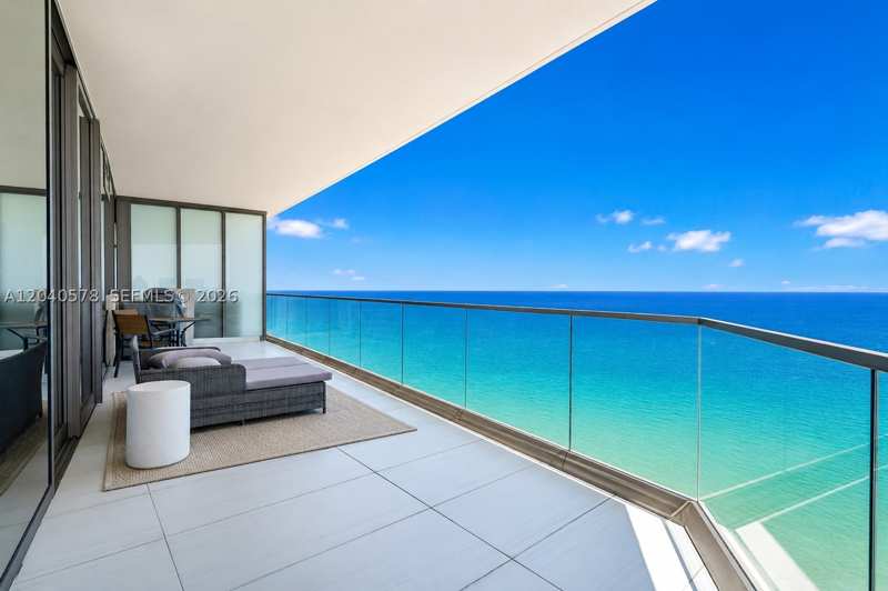 2 bedroom Condominium at 18975 Collins Ave 2004, 18975 Collins Condo, Sunny Isles Beach — photo 1