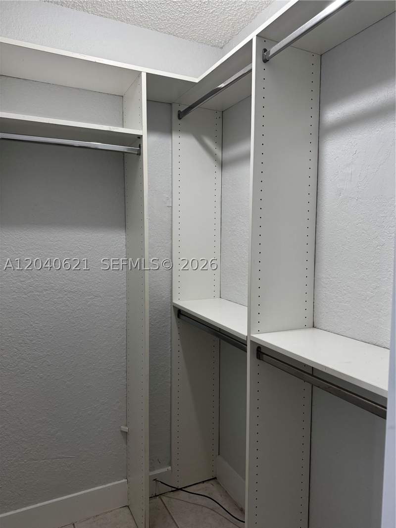 1 bedroom Condominium at 13500 NE 3rd Ct 120, BROOKVIEW CONDO, North Miami — photo 4