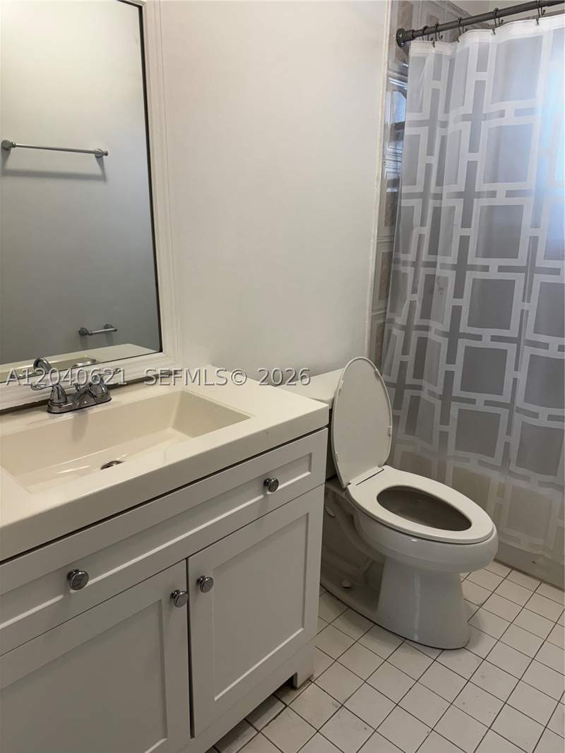1 bedroom Condominium at 13500 NE 3rd Ct 120, BROOKVIEW CONDO, North Miami — photo 5