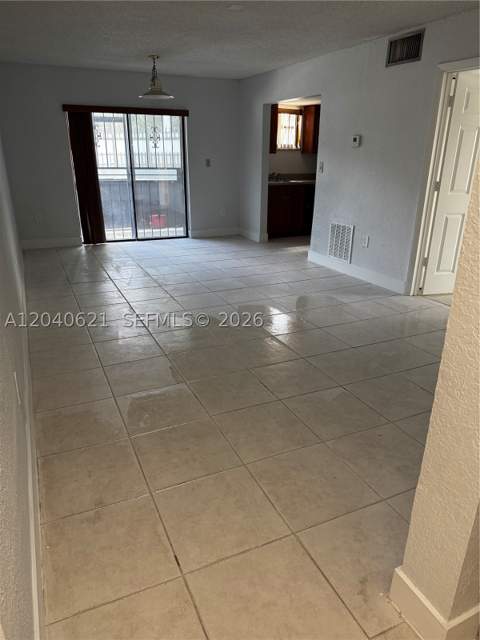 13500 NE 3rd Ct 120, North Miami FL - photo 9 of 11