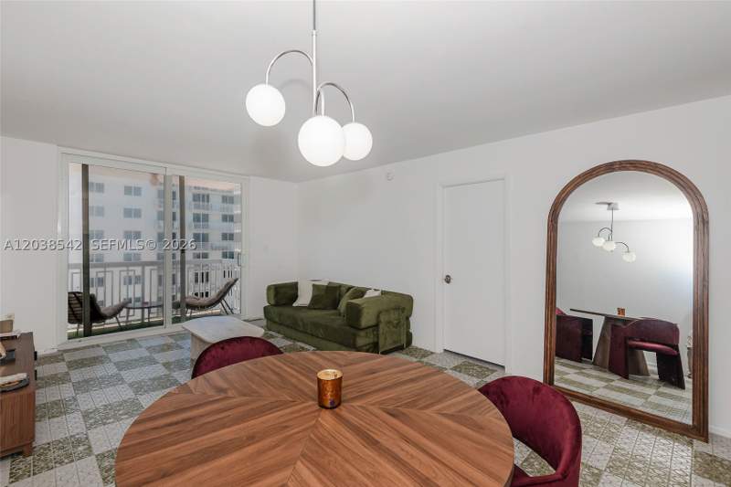 1 bedroom Condominium at 401 Ocean Dr 810, The Presidential Condo, Miami Beach — photo 2
