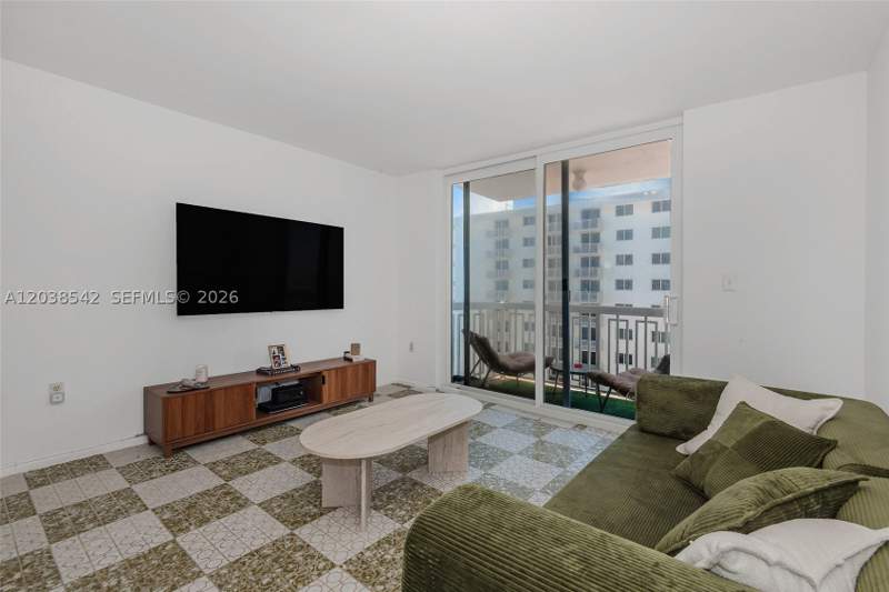 1 bedroom Condominium at 401 Ocean Dr 810, The Presidential Condo, Miami Beach — photo 5