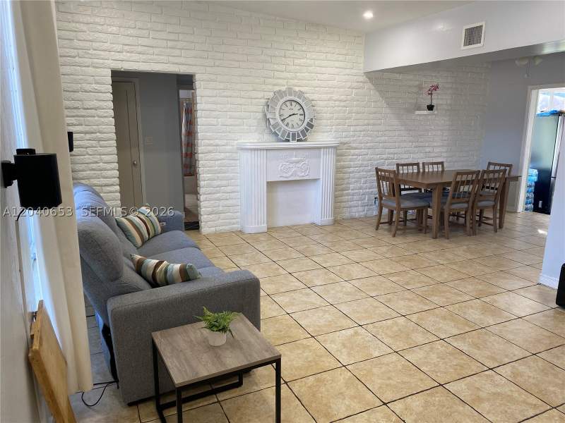 4 bedroom SingleFamilyResidence at 540 NW 111 St, West Miami Shores Sec D, Miami — photo 2