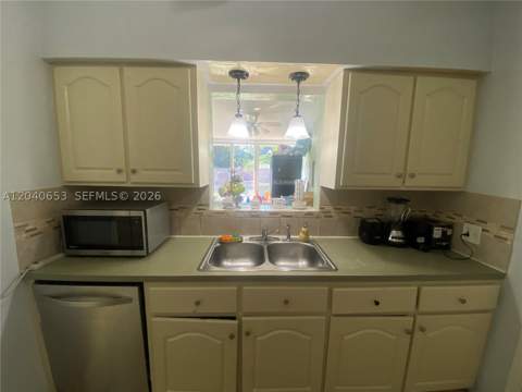 540 NW 111 St, Miami FL - photo 7 of 20