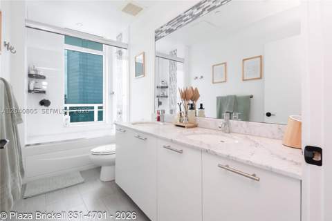 950 Brickell Bay Dr 4701, Miami FL - photo 18 of 46