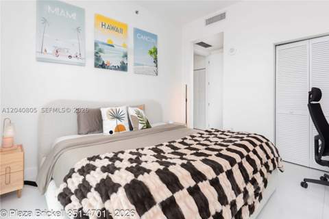 950 Brickell Bay Dr 4701, Miami FL - photo 24 of 46