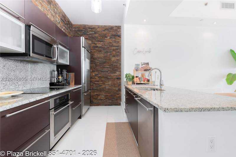 1 bedroom Condominium at 950 Brickell Bay Dr 4701, The Plaza 851 Brickell Co, Miami — photo 3