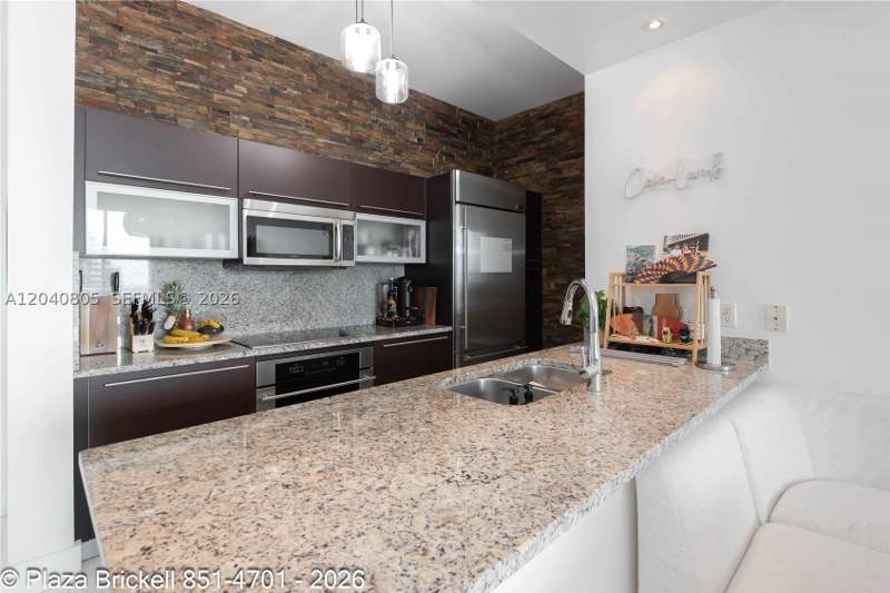 1 bedroom Condominium at 950 Brickell Bay Dr 4701, The Plaza 851 Brickell Co, Miami — photo 4