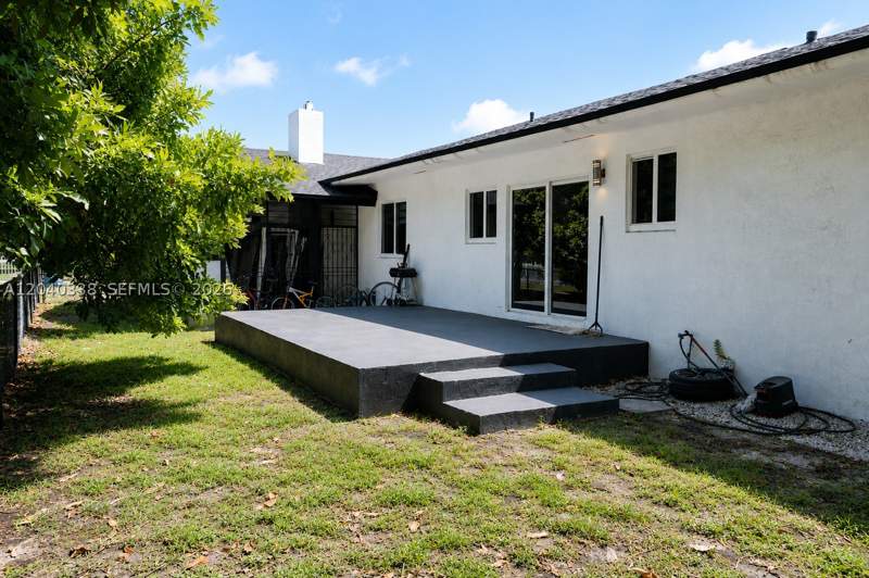 5 bedroom SingleFamilyResidence at 1860 NW 81st St, W Little River Rev, Miami — photo 3