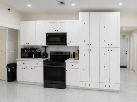 1860 NW 81st St, Miami FL - photo 7 of 17
