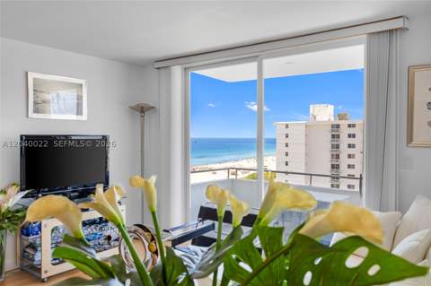 465 Ocean Dr 1009, Miami Beach FL - photo 13 of 31