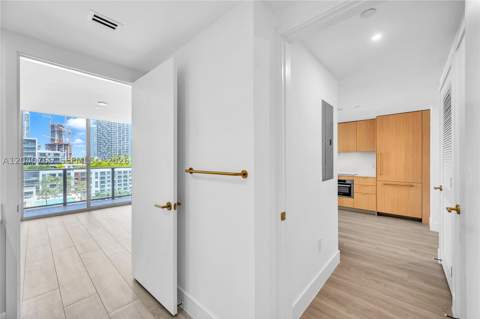 90 NE 32nd Ph03, Miami FL - photo 16 of 41
