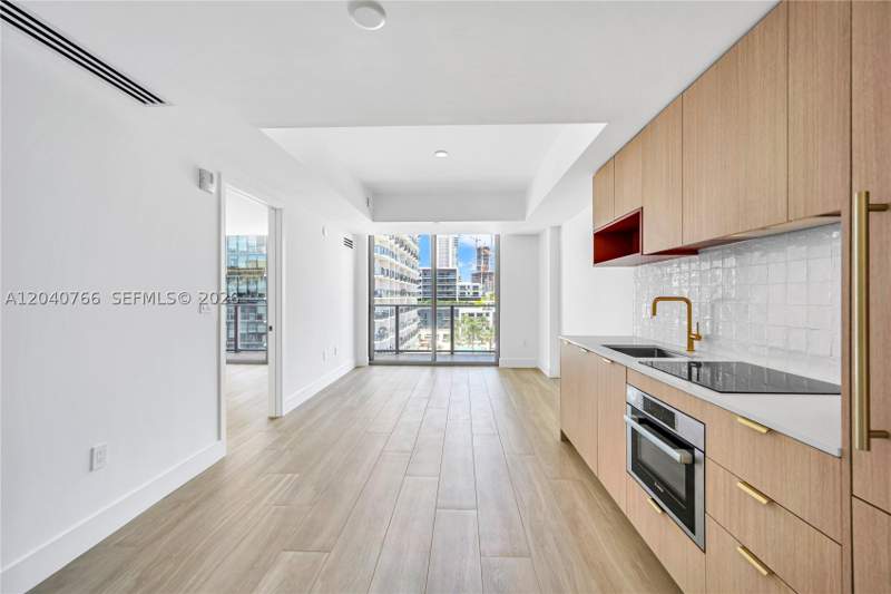 1 bedroom Condominium at 90 NE 32nd Ph03, Midtown Park, Miami — photo 5