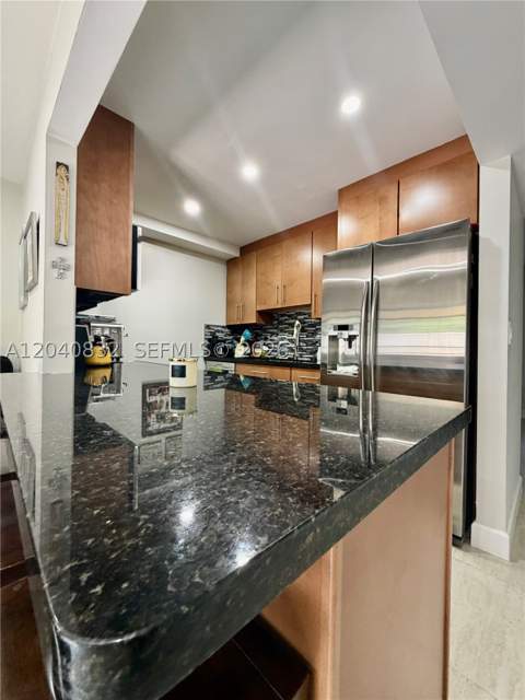 6667 Miller Dr 15, South Miami FL - photo 10 of 21