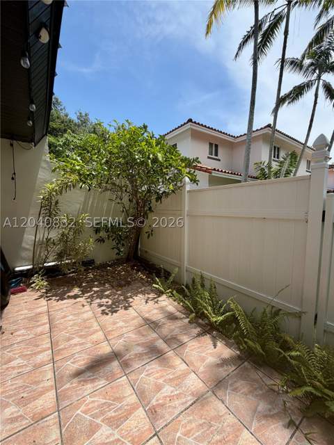 6667 Miller Dr 15, South Miami FL - photo 14 of 21