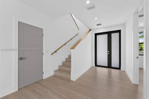 2240 SW 13th St, Miami FL - photo 6 of 35