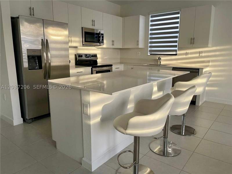4 bedroom SingleFamilyResidence at 22960 SW 130th Ave, Siena Reserve, Miami — photo 3