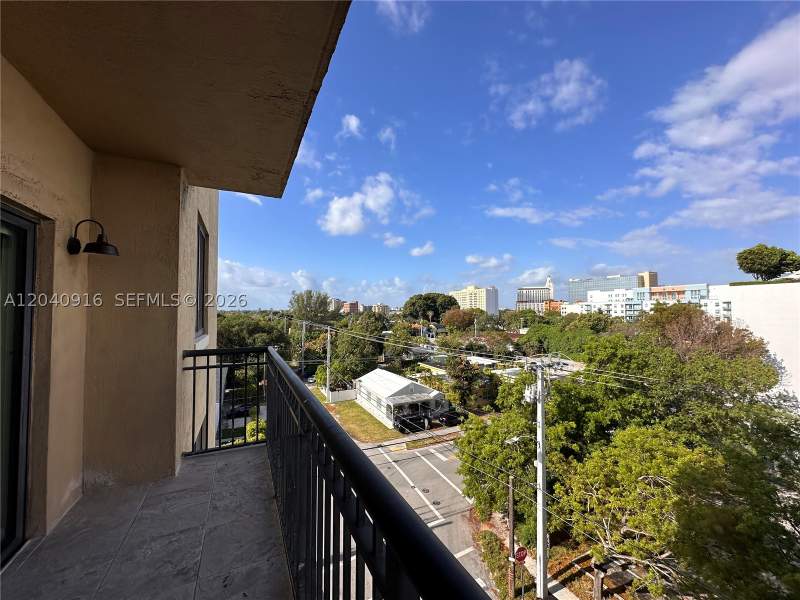 2 bedroom Condominium at 3590 Coral Way 611, Keystone Villas Condo, Miami — photo 3