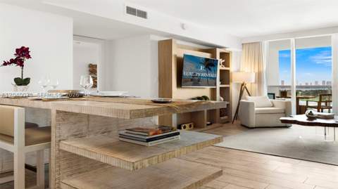 102 24 1545, Miami Beach FL - photo 13 of 54