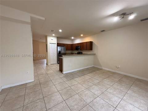 8923 W 35th Ave, Hialeah FL - photo 6 of 16