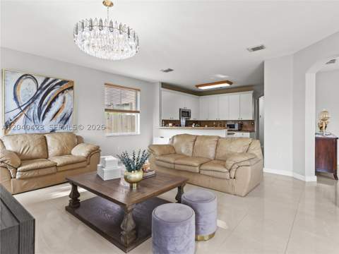 8542 NW 111th Ct, Doral FL - photo 10 of 26