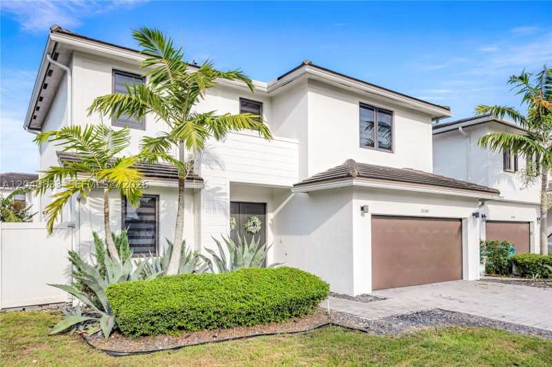 4 bedroom SingleFamilyResidence at 23541 SW 107th Pl, The Landings, Homestead — photo 1