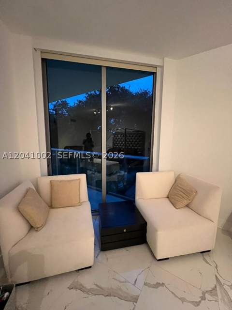 17301 Biscayne Blvd 206, North Miami Beach FL - photo 8 of 10