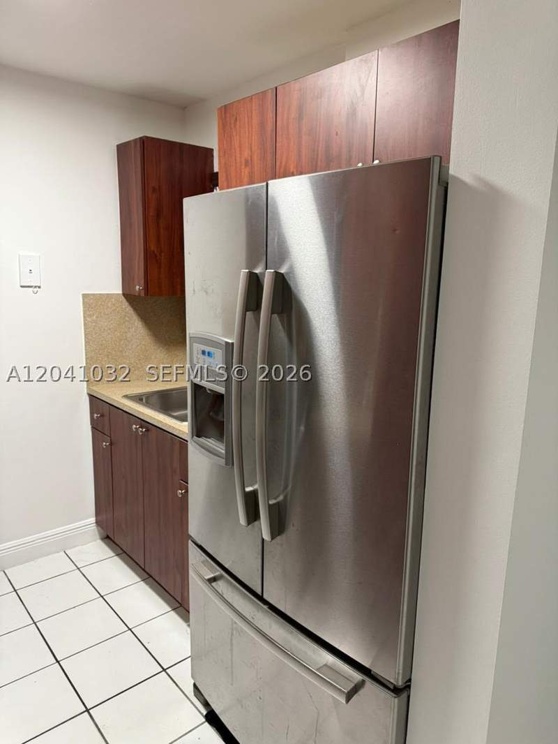 2 bedroom Condominium at 600 NW 32nd Pl 303, Poinciana At Miami Condo, Miami — photo 2