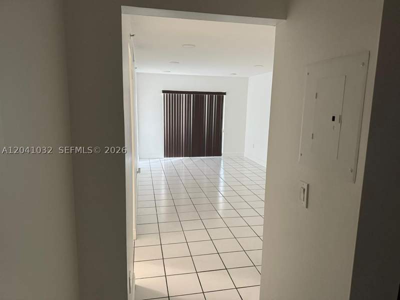 2 bedroom Condominium at 600 NW 32nd Pl 303, Poinciana At Miami Condo, Miami — photo 4