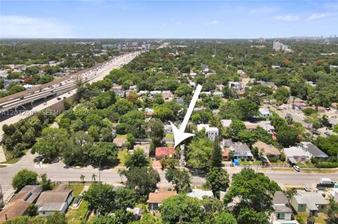 555 NW 46th St, Miami FL - photo 7 of 27