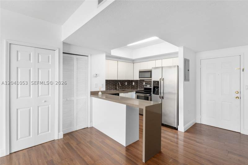 2 bedroom Condominium at 3500 Coral Way Ph 109 / 1509, Coral Plaza Of Miami Cond, Miami — photo 5