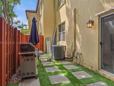 1420 NE 33rd Ave 109-15, Homestead FL - photo 8 of 23