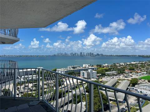 7601 E Treasure Dr 2104, North Bay Village FL - photo 12 of 45