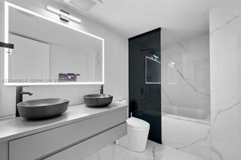 480 NE 30th St 904, Miami FL - photo 10 of 36