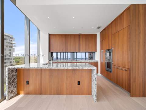 175 SE 25th Rd 502, Miami FL - photo 10 of 19