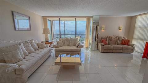 20335 W Country Club Dr 2102, Aventura FL - photo 12 of 44