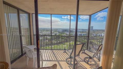 20335 W Country Club Dr 2102, Aventura FL - photo 19 of 44