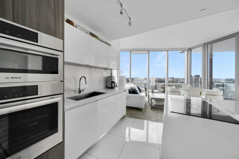 1 bedroom Condominium at 851 NE 1st Avenue 2410, Paramount Miami Worldcente, Miami — photo 5