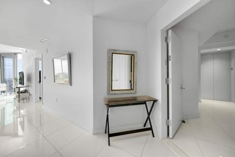 851 NE 1st Avenue 2410, Miami FL - photo 7 of 27