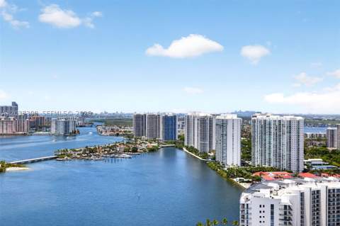 3370 Hidden Bay Dr #Uph3715, Aventura FL - photo 14 of 83