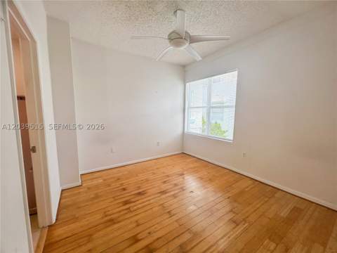 1218 Drexel Ave 204, Miami Beach FL - photo 6 of 15