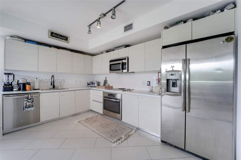 2 bedroom Condominium at 4250 Biscayne Blvd 301, Baltus House, Miami — photo 3