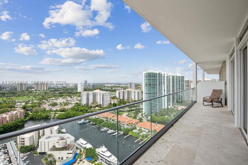 1 bedroom Condominium at 19707 Turnberry Way Phc, Turnberry Isle Condo, Aventura — photo 4