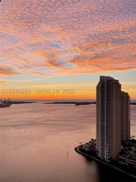 325 S Biscayne Blvd 3821, Miami FL - photo 17 of 33