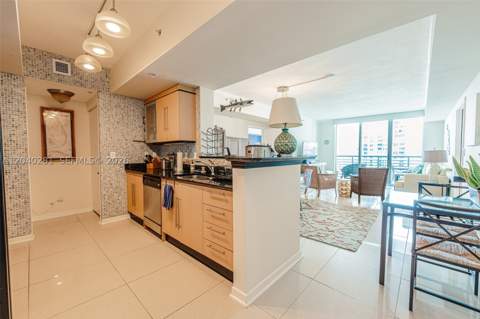 325 S Biscayne Blvd 3821, Miami FL - photo 6 of 33
