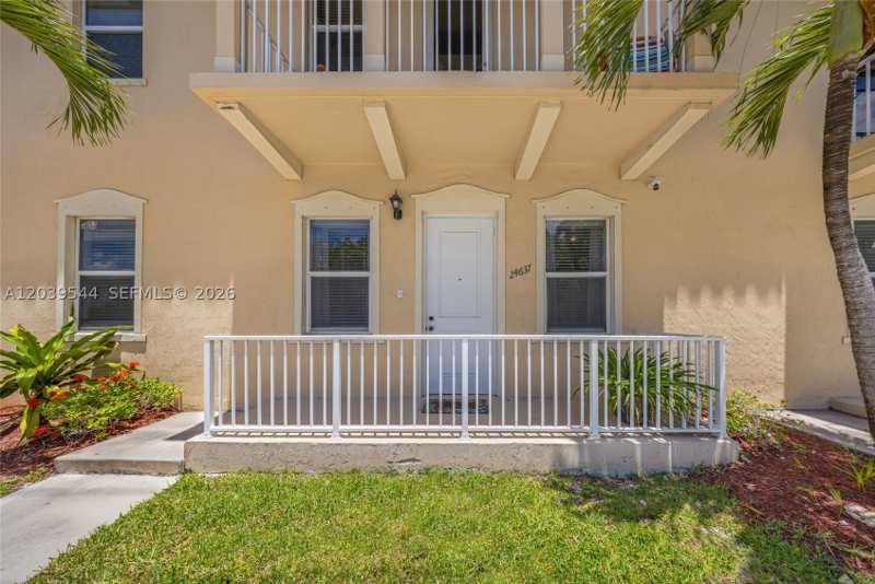 4 bedroom Townhouse at 24637 SW 117th Ave, Summerville Sub, Homestead — photo 1