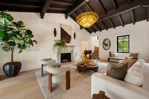 4727 N Bay Rd, Miami Beach FL - photo 11 of 64
